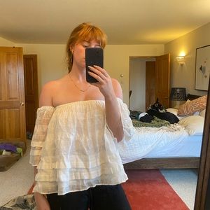 JOA off the shoulder top